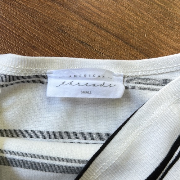 American threads striped crop top, size small - Picture 3 of 4